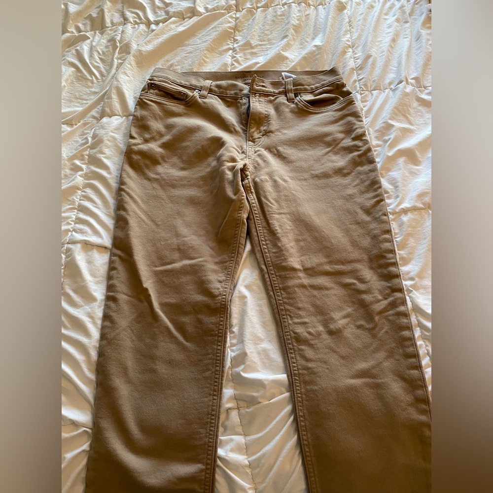 Banana Republic tan Traveler pants. 31x30. Great pants with stretch!